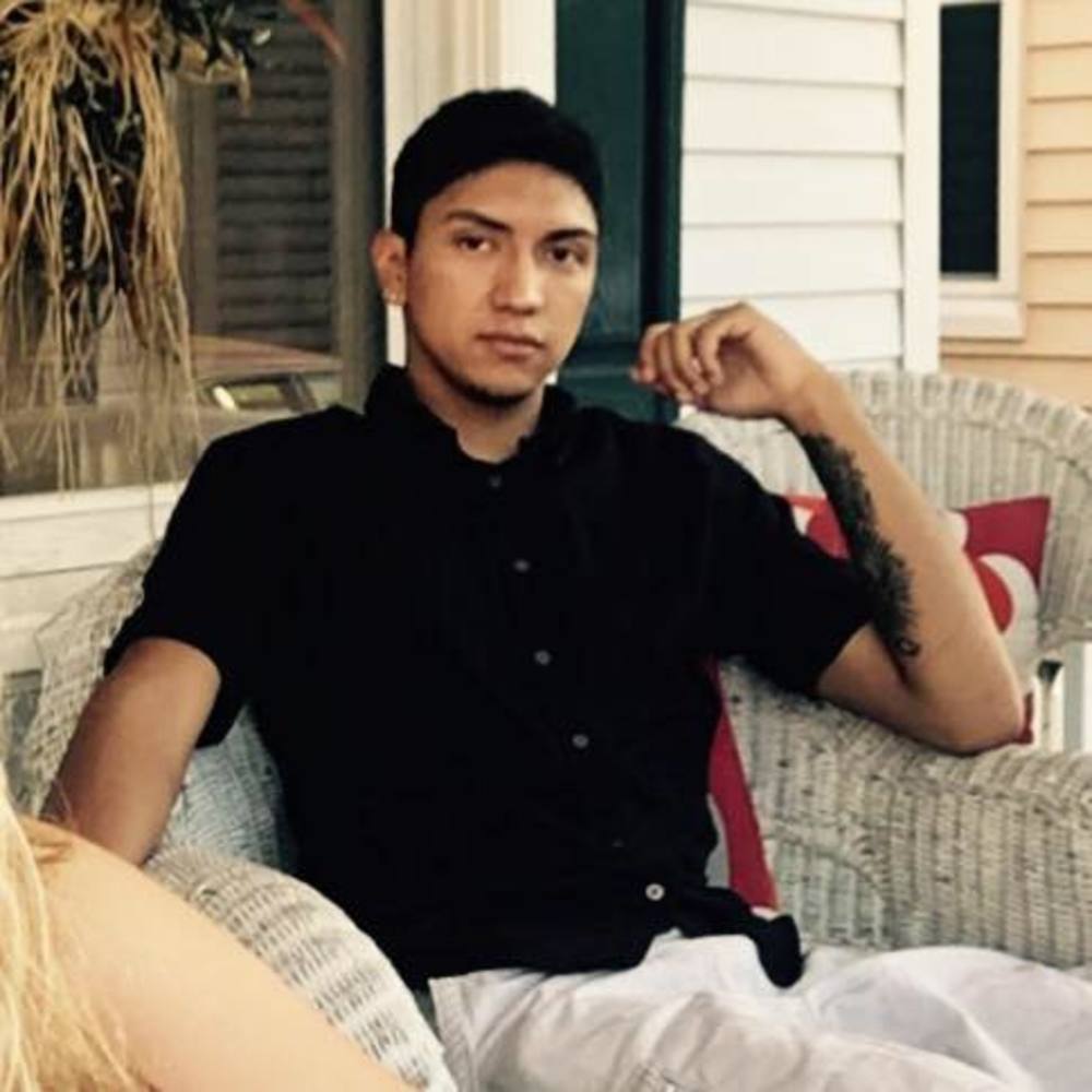 Meet your Posher, Luis